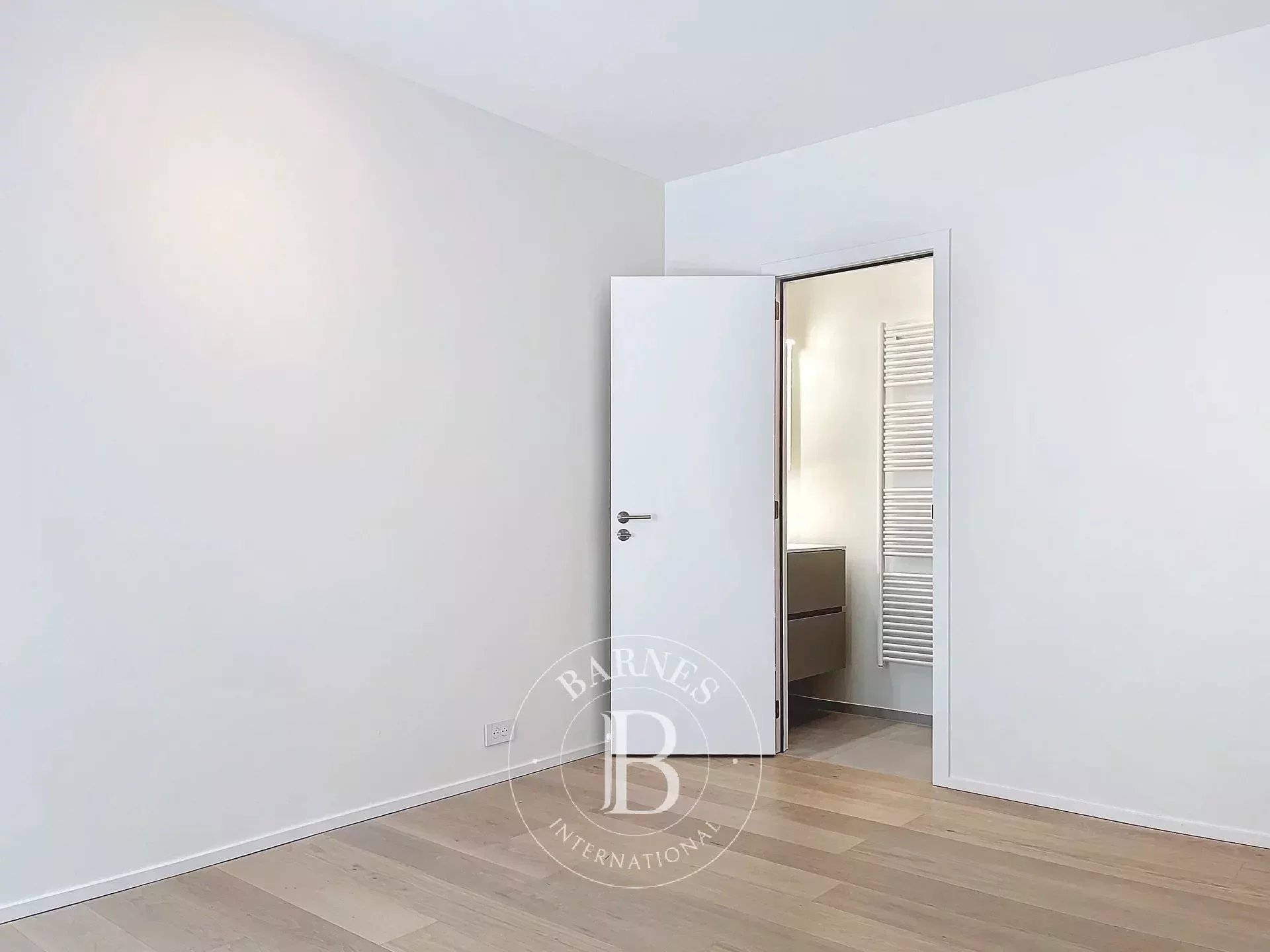 New apartment - 3BDR - Parc Seny