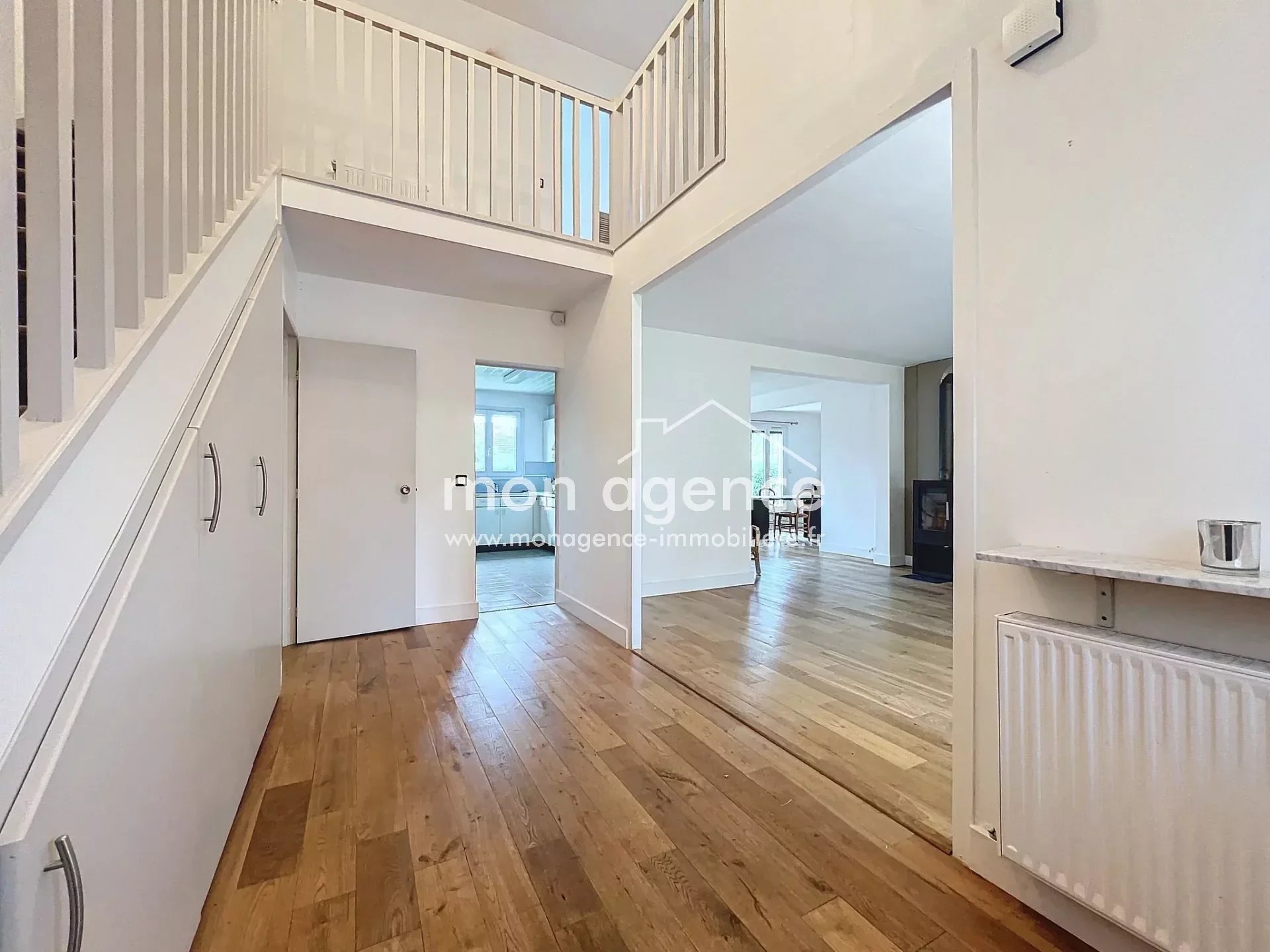 A Bonsecours 76240, maison 7 pièces 183 m2