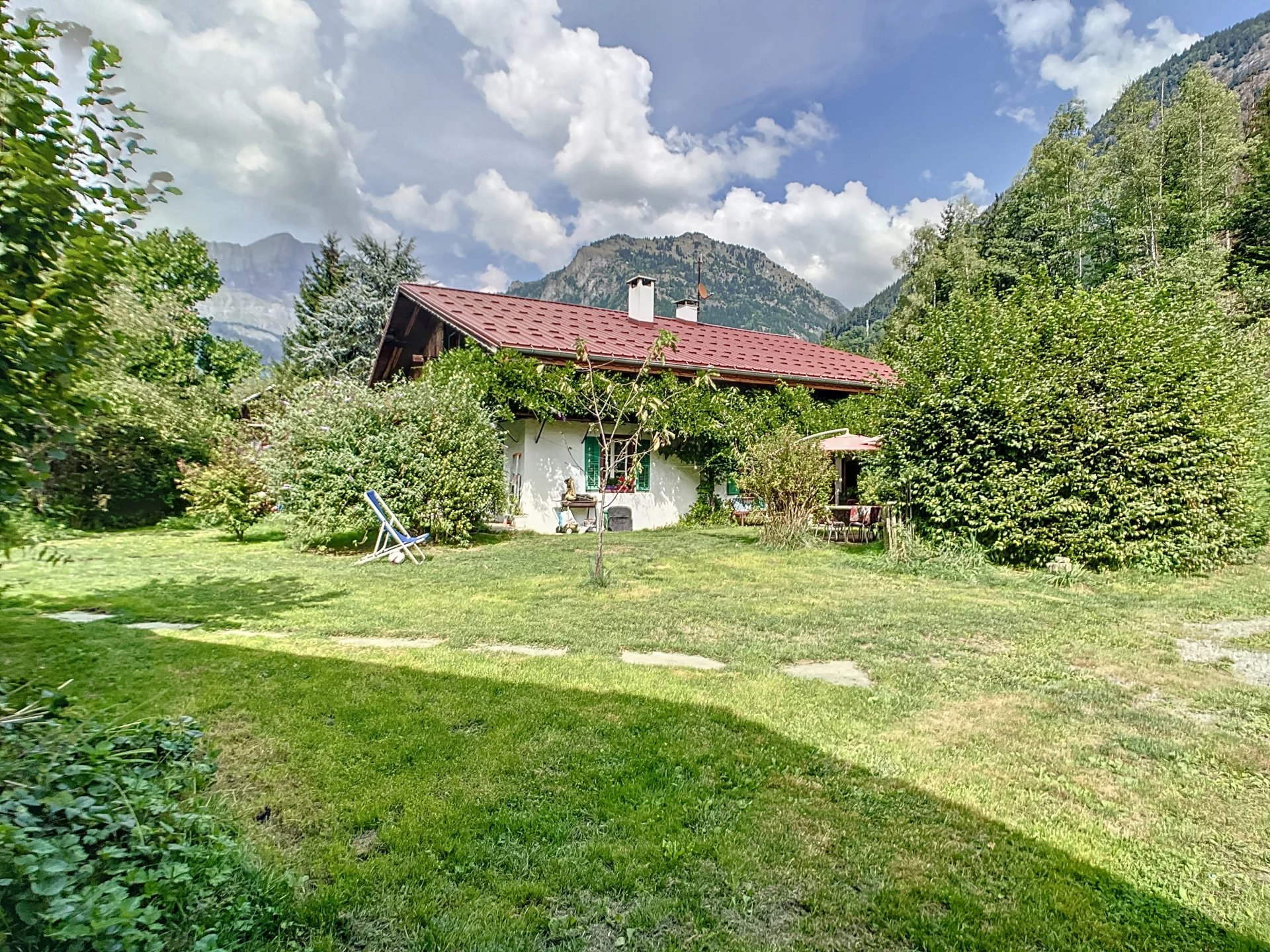 10 room farmhouse, Les Houches Servoz