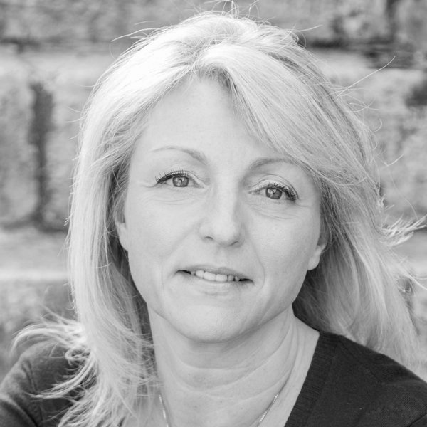 Gillian CROSSLEY