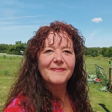 Julie ROWLEY