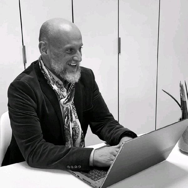 Steven PETRÉ