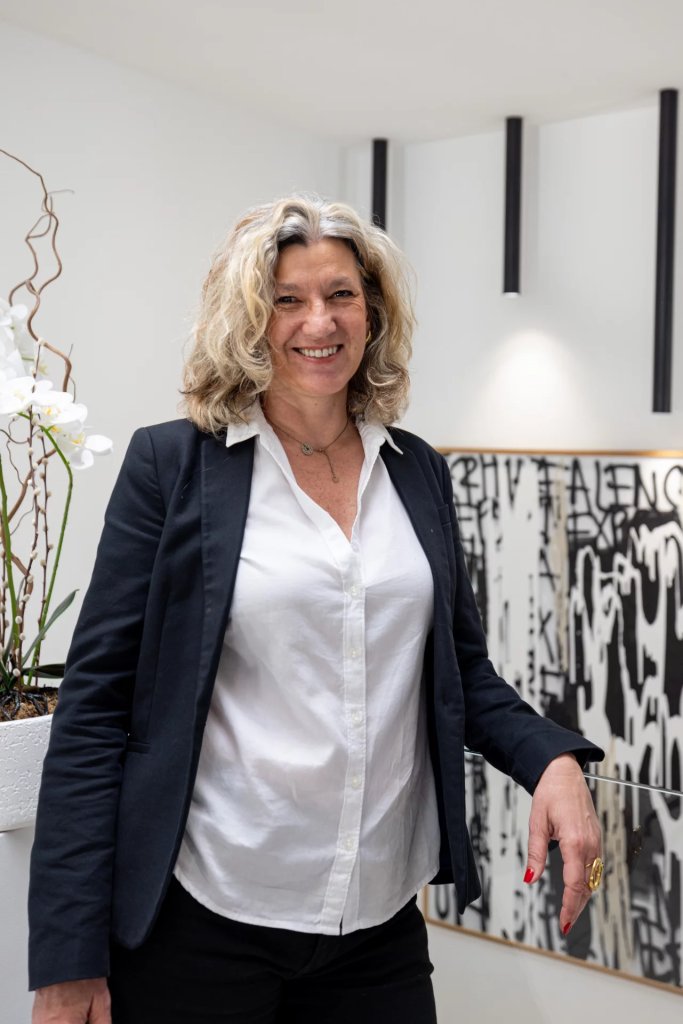 Anne LAPASSAT