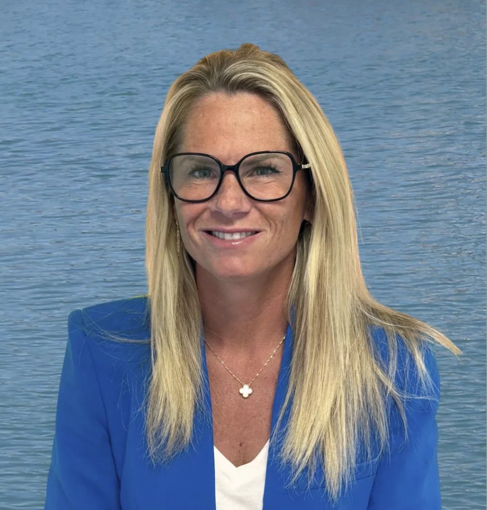 Mélodie VANDERCHMITT