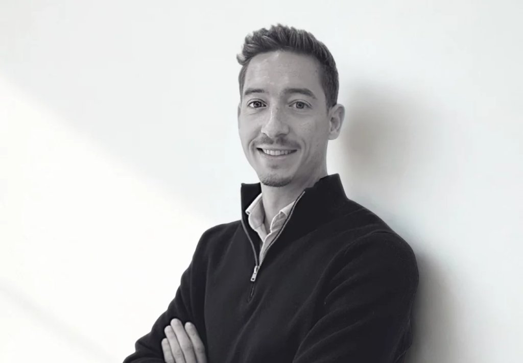Andoni ALVAREZ DE LA UZ