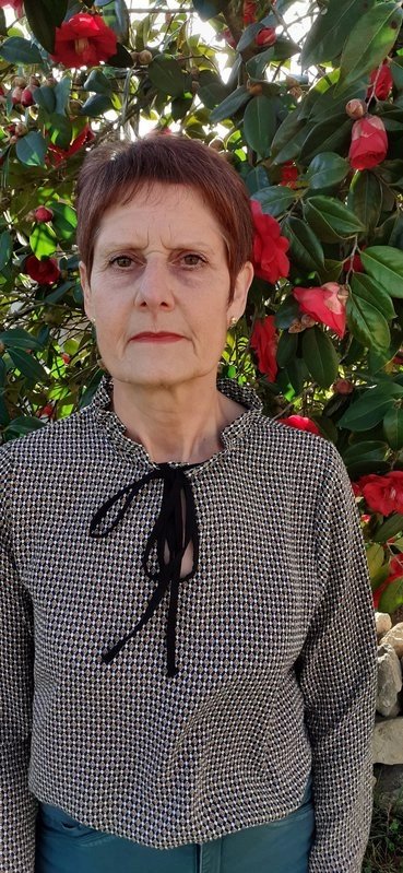 Nadine CAUBET