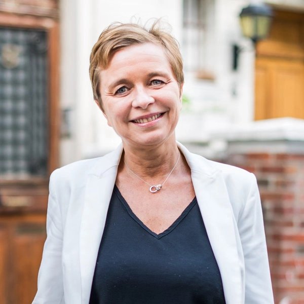 Catherine DUWOOZ