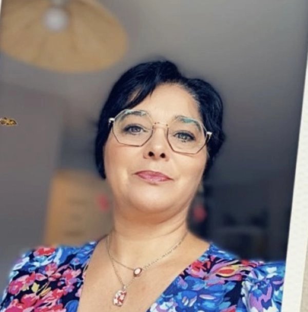 Valéria HOLDERBAUM