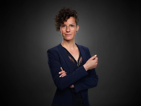 Stéphanie FERRARY