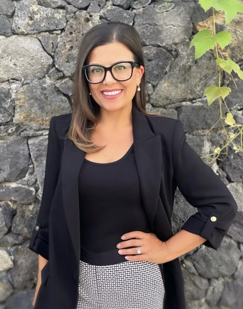 Nina PEREIRA