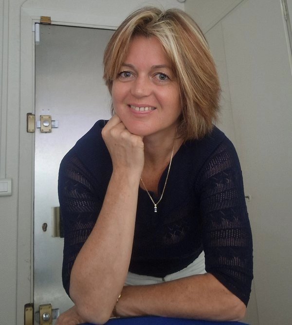 Stéphanie FABRE-ROLLAND
