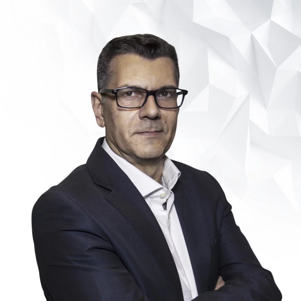 Gianluca MACRÌ