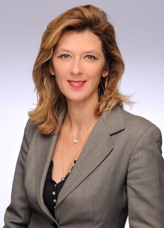 Carole DE VELLOU