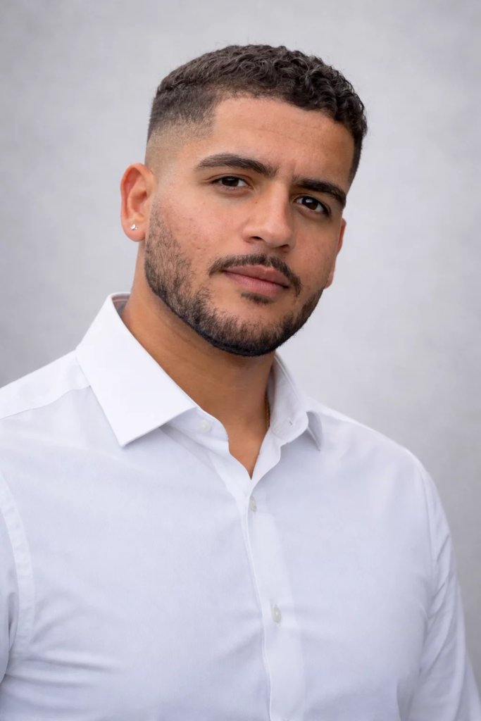 Adrian CRUZATA BINIMELIS