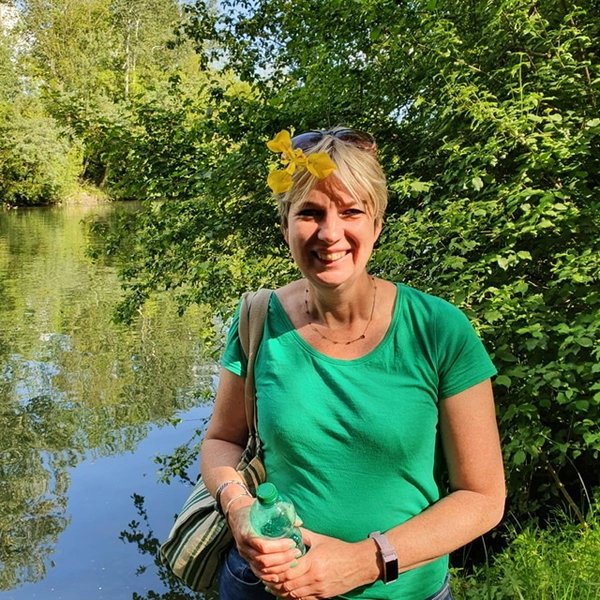 Nadia VAN DEN RYM